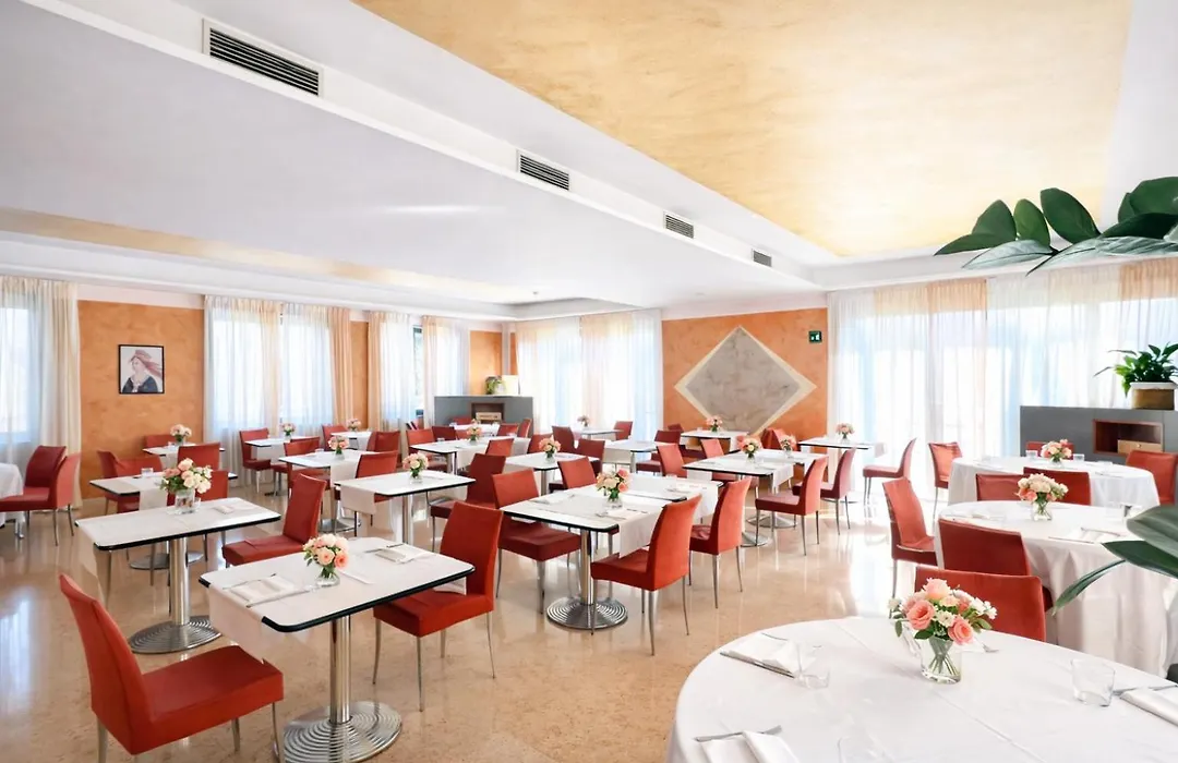 Best Western Cavalieri Della Corona-1