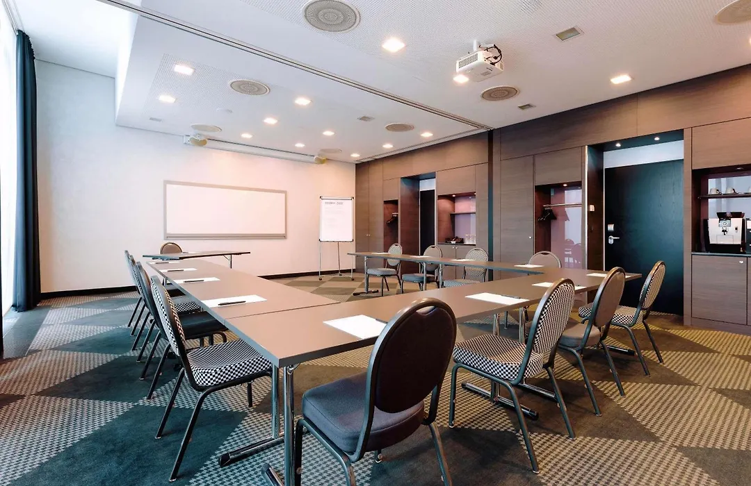 Moevenpick Hotel Stuttgart Airport-1