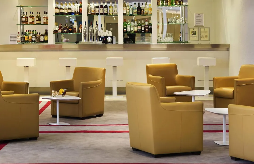 Mercure Paris Le Bourget Aeroport-1