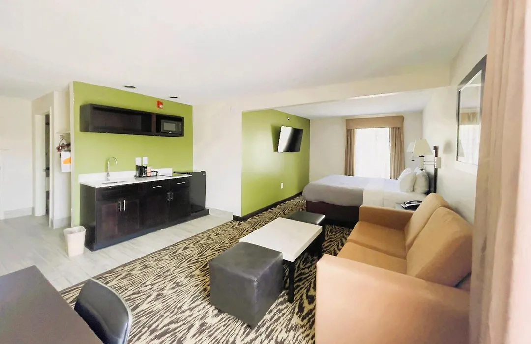 Quality Inn & Suites Clemmons I-40-1