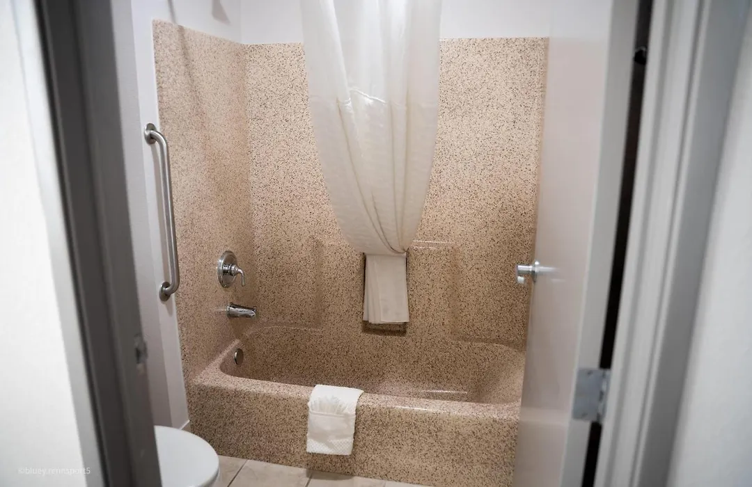Comfort Suites Airport Tukwila Seattle-1