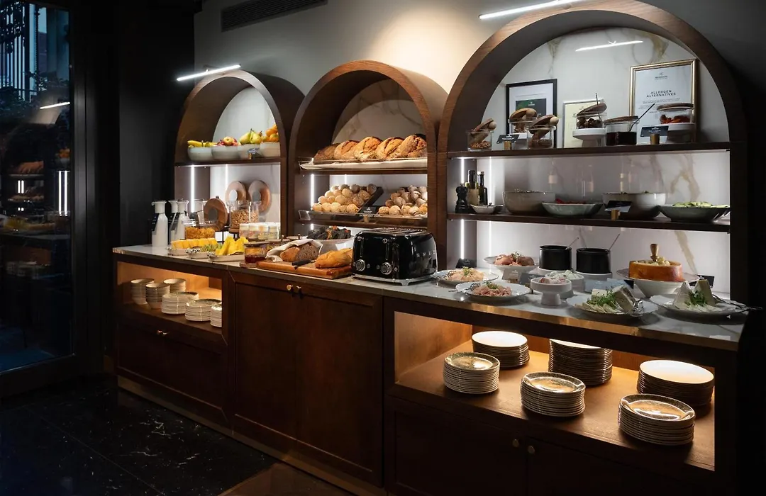 Radisson Collection Hotel, Palazzo Touring Club Milan-1