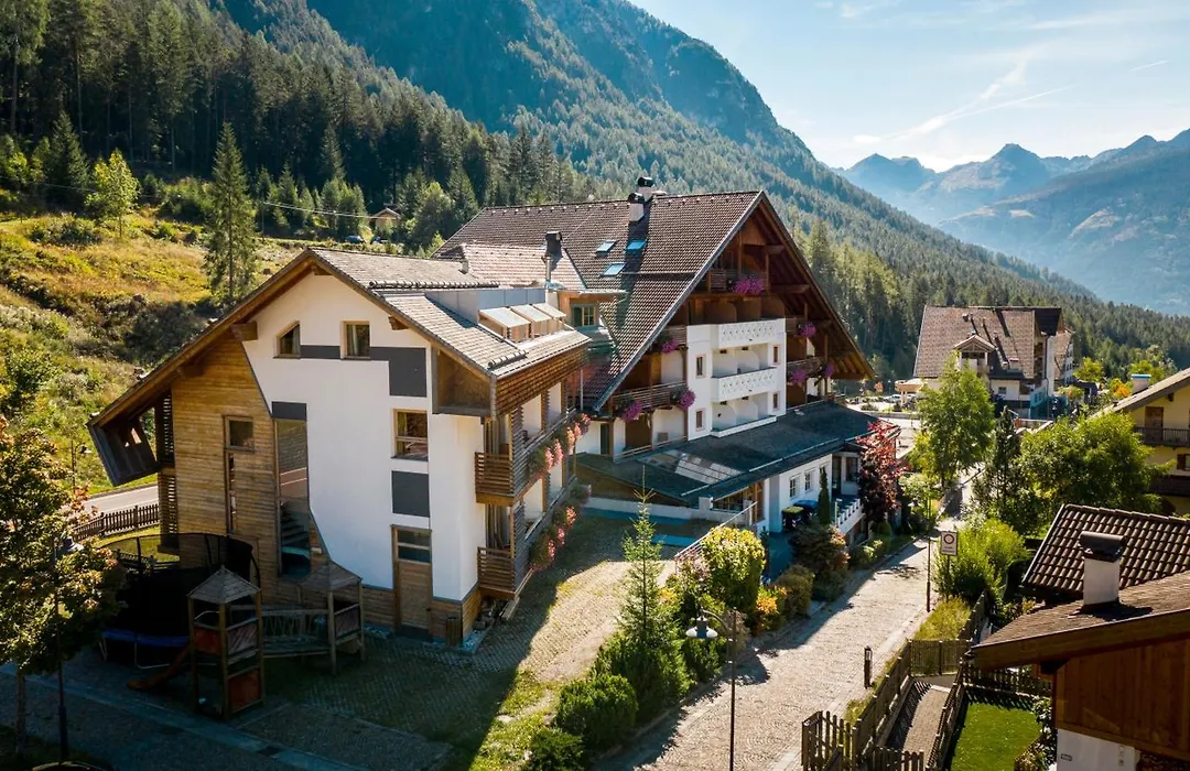 Berghotel Miramonti-1