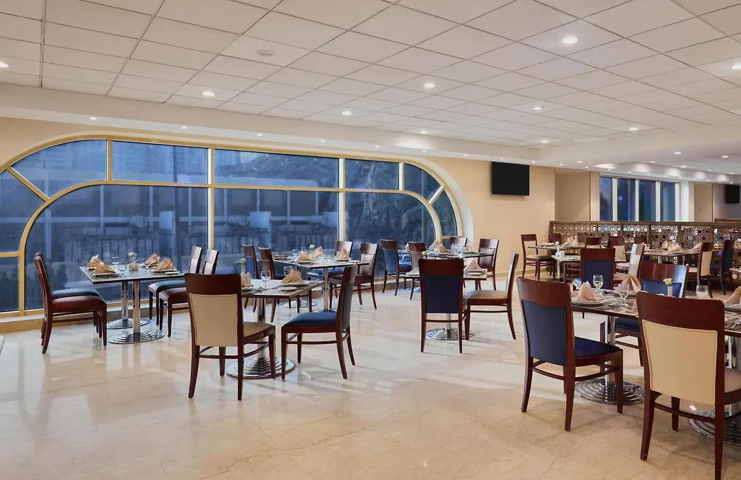 Makarem Umm Al Qura Hotel-1