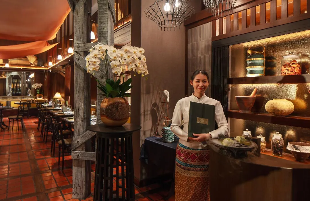 Anantara Siam Bangkok Hotel-1