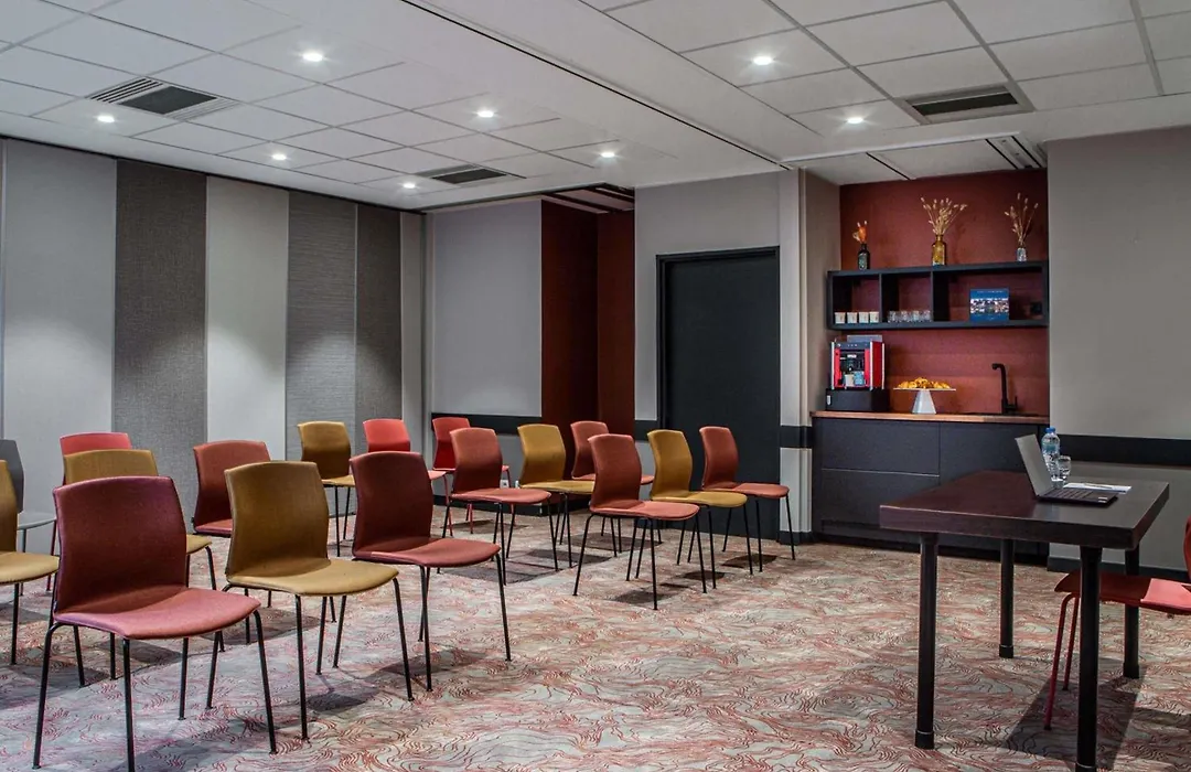 Hotel Mercure Paris Boulogne Pont De Saint Cloud-1