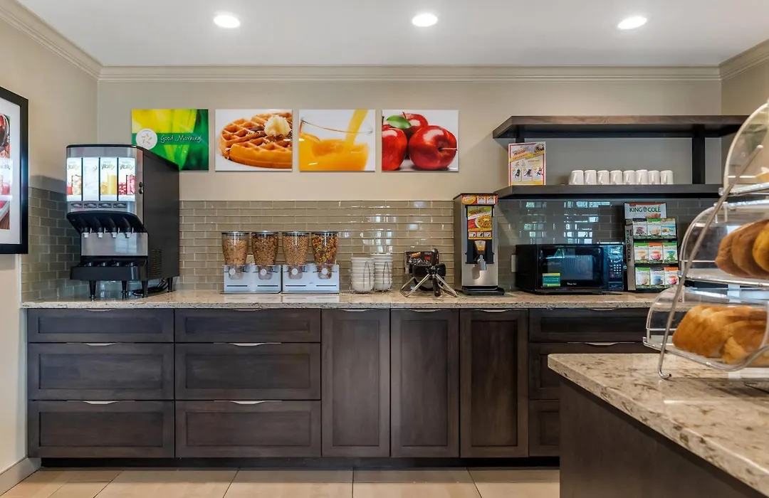 Amsterdam Inn & Suites, An Ascend Collection Hotel-1
