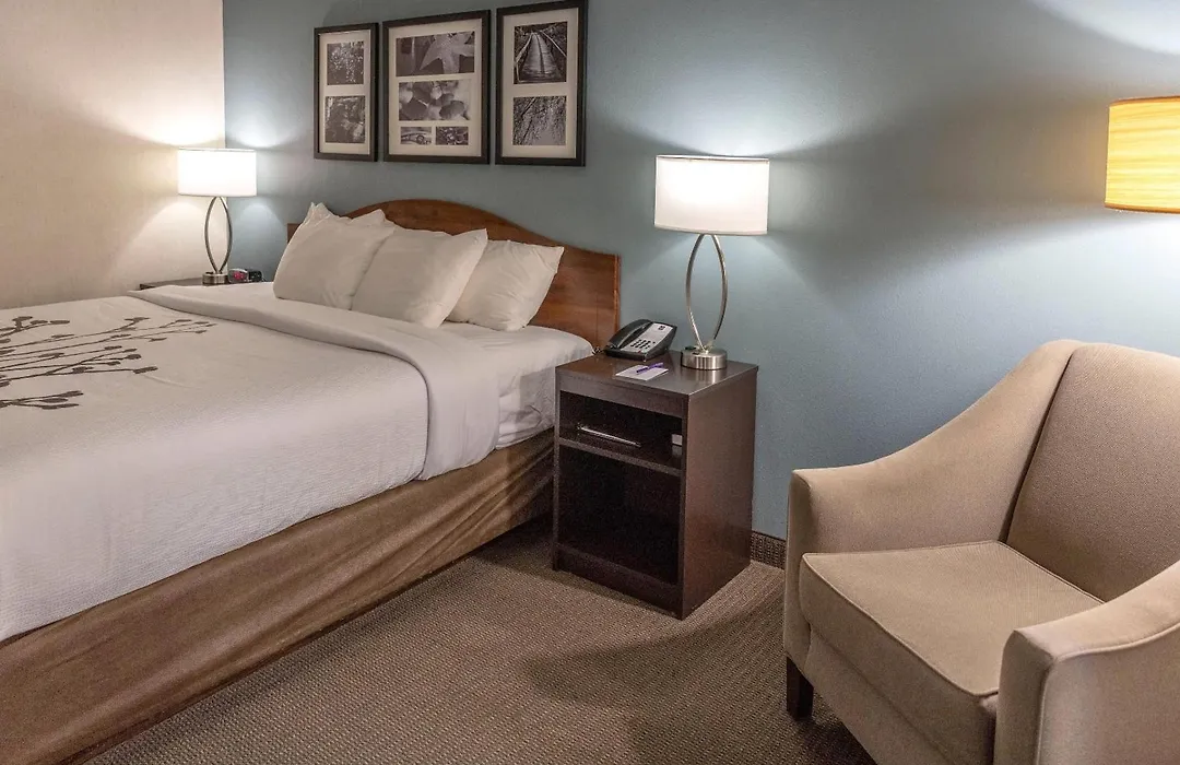 Sleep Inn & Suites Evansville - Casper-1