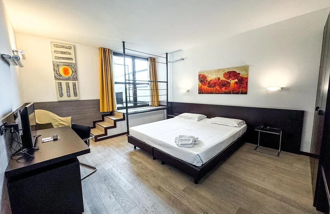 Continental Urban Art Hotel-1