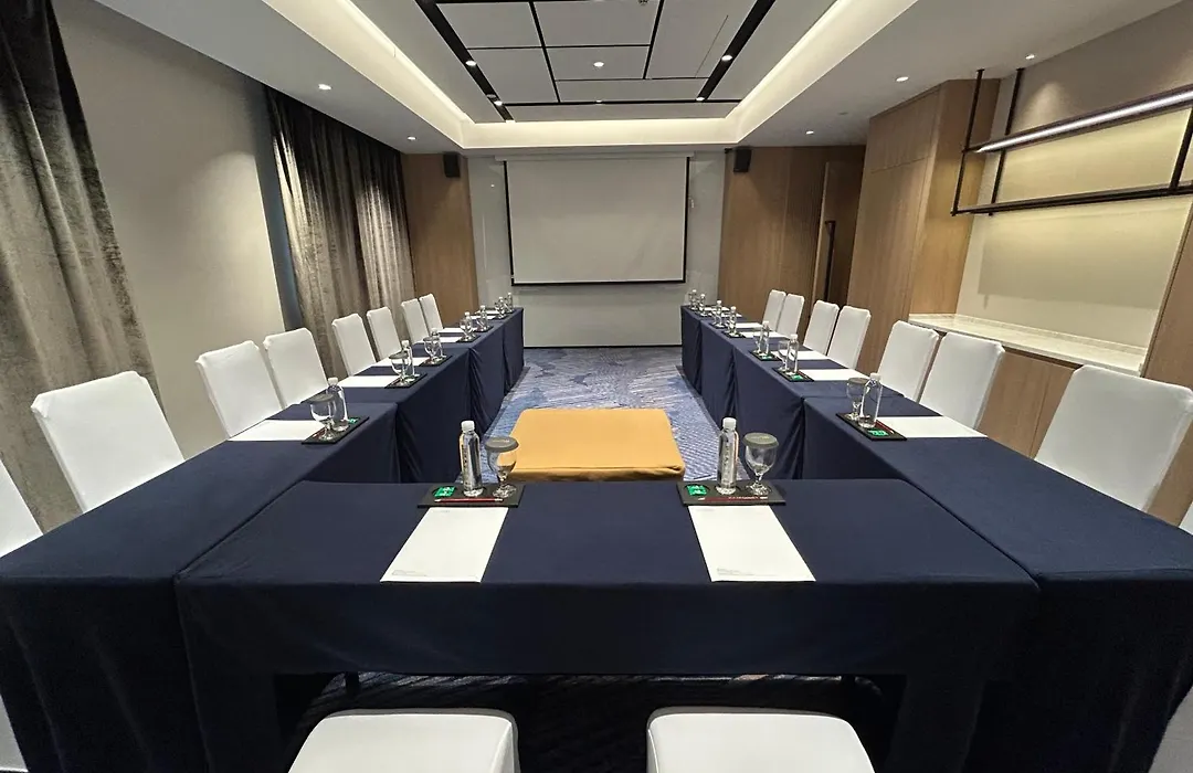 Courtyard By Marriott Shanghai Hongkou-1