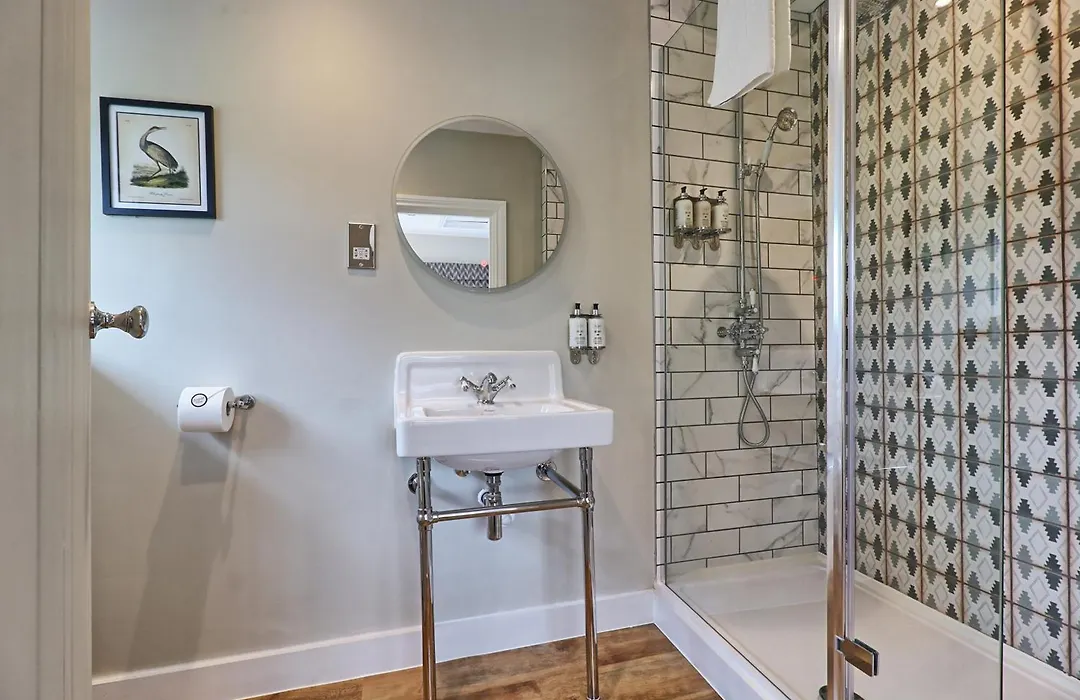 Noble Goose Rooms-1