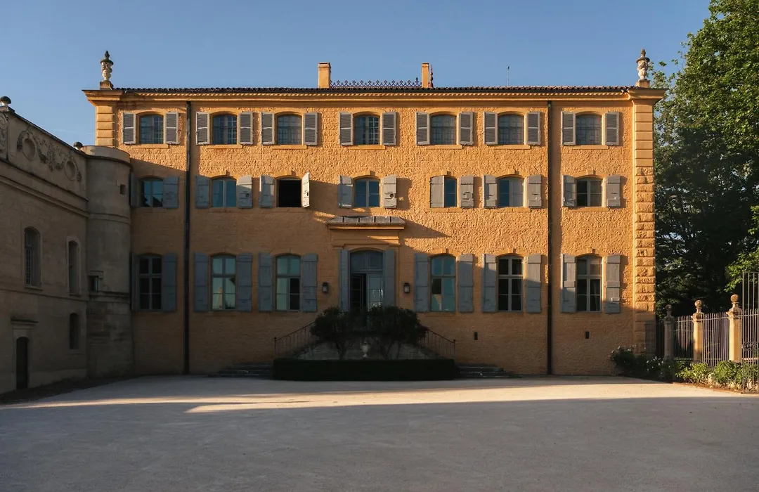 Château de Fonscolombe-1