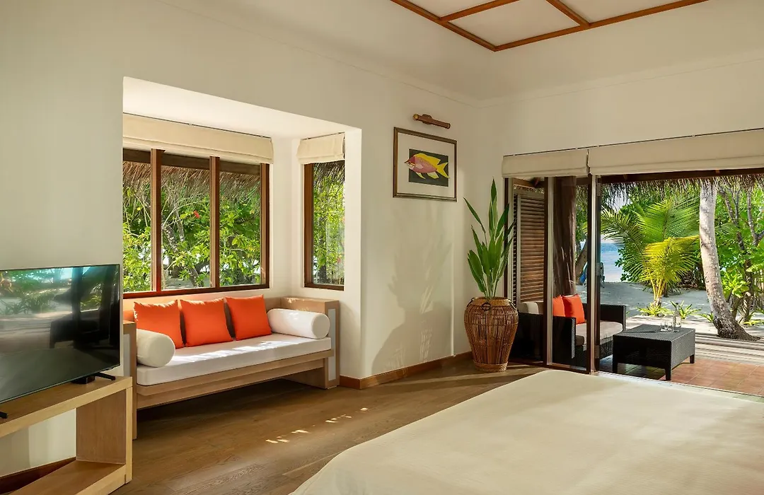 Niva Kuramathi Maldives-1