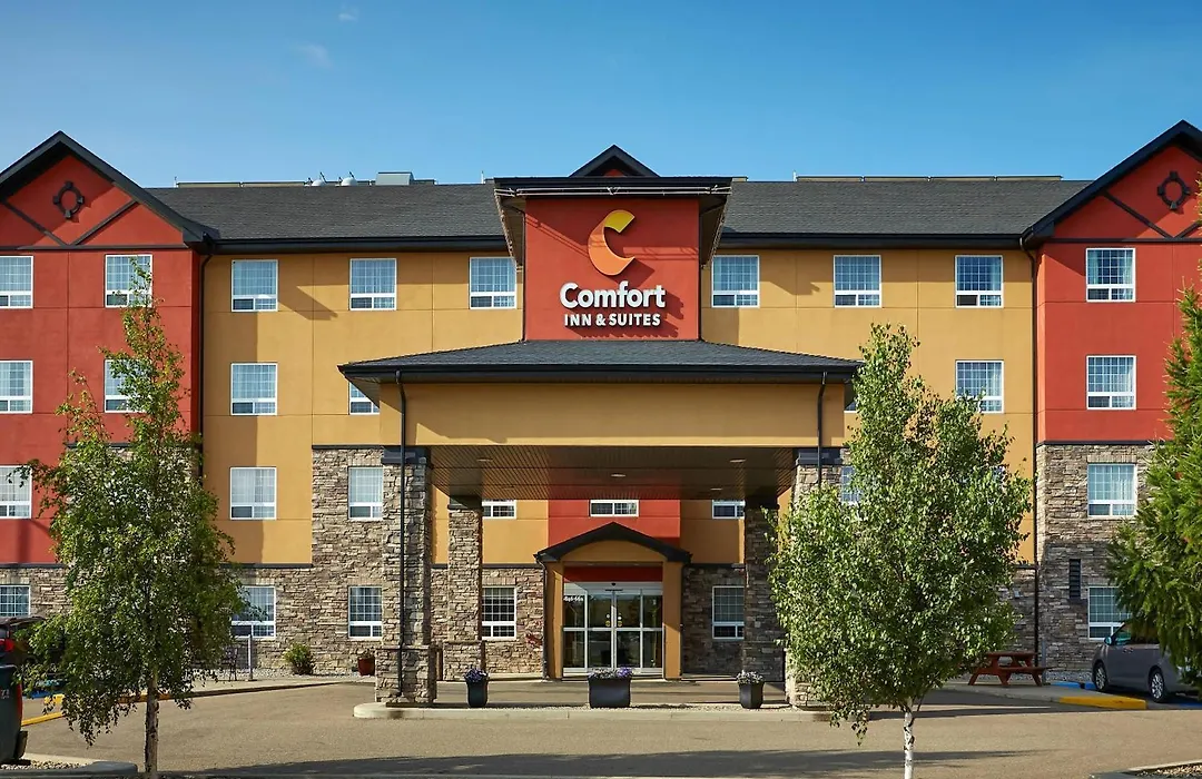 Comfort Inn & Suites-1