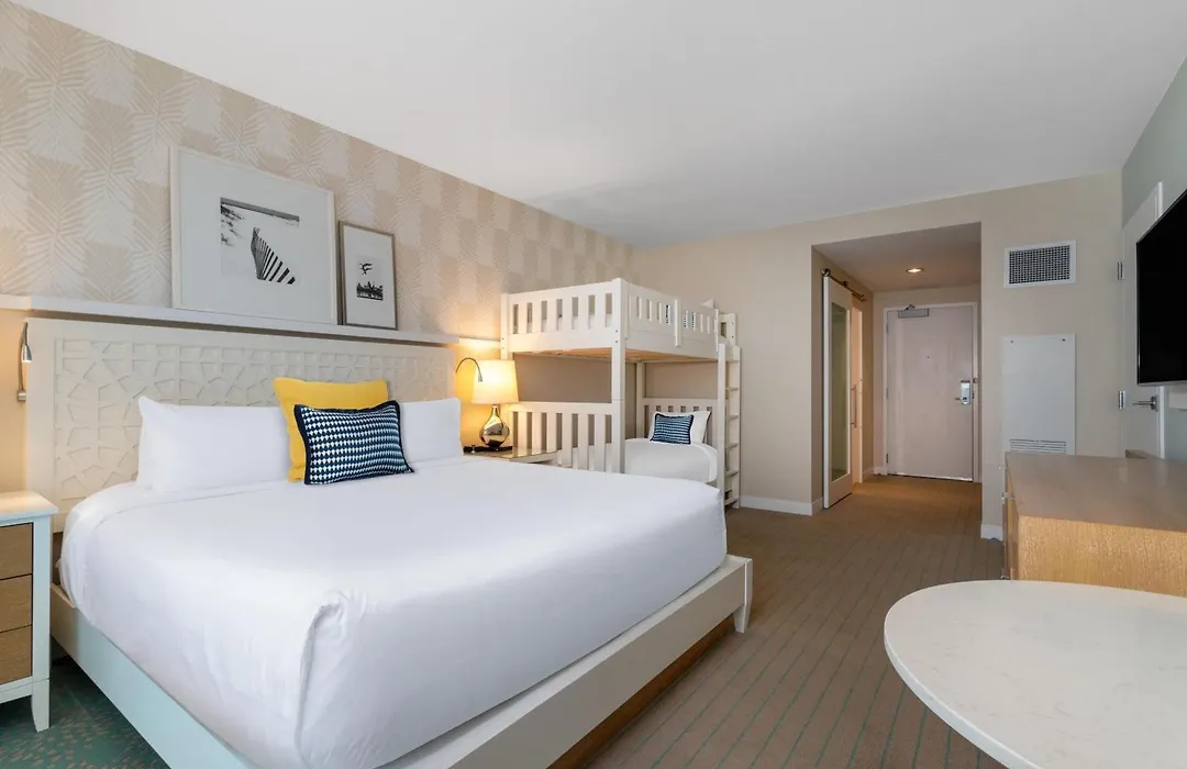 Wyndham Grand Clearwater Beach-1