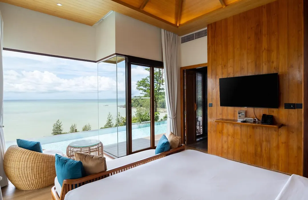 Sinae Phuket Luxury Hotel-1