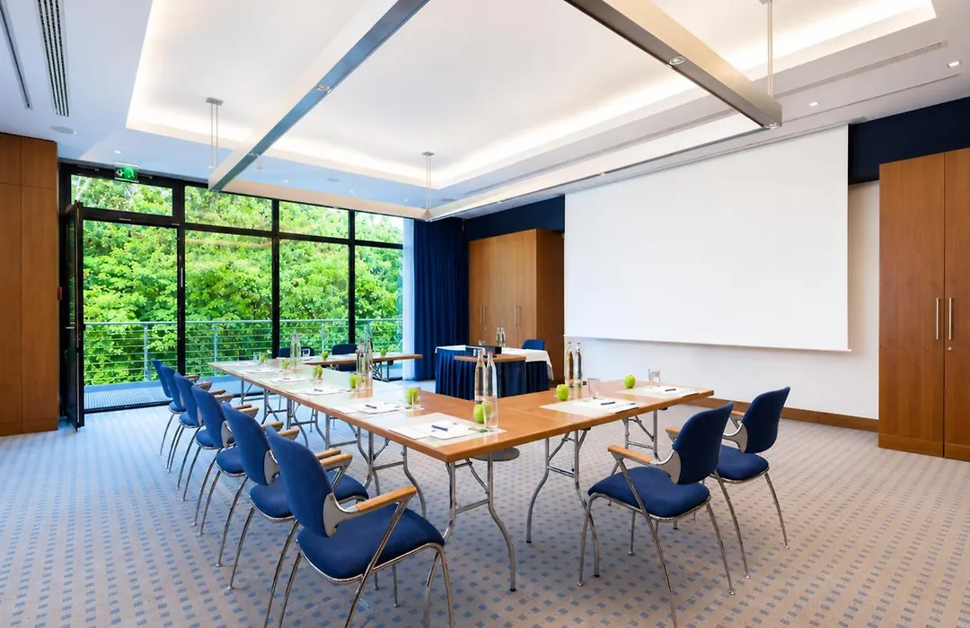 Main Taunus Zentrum Frankfurt Sulzbach By Sunday Hotels-1