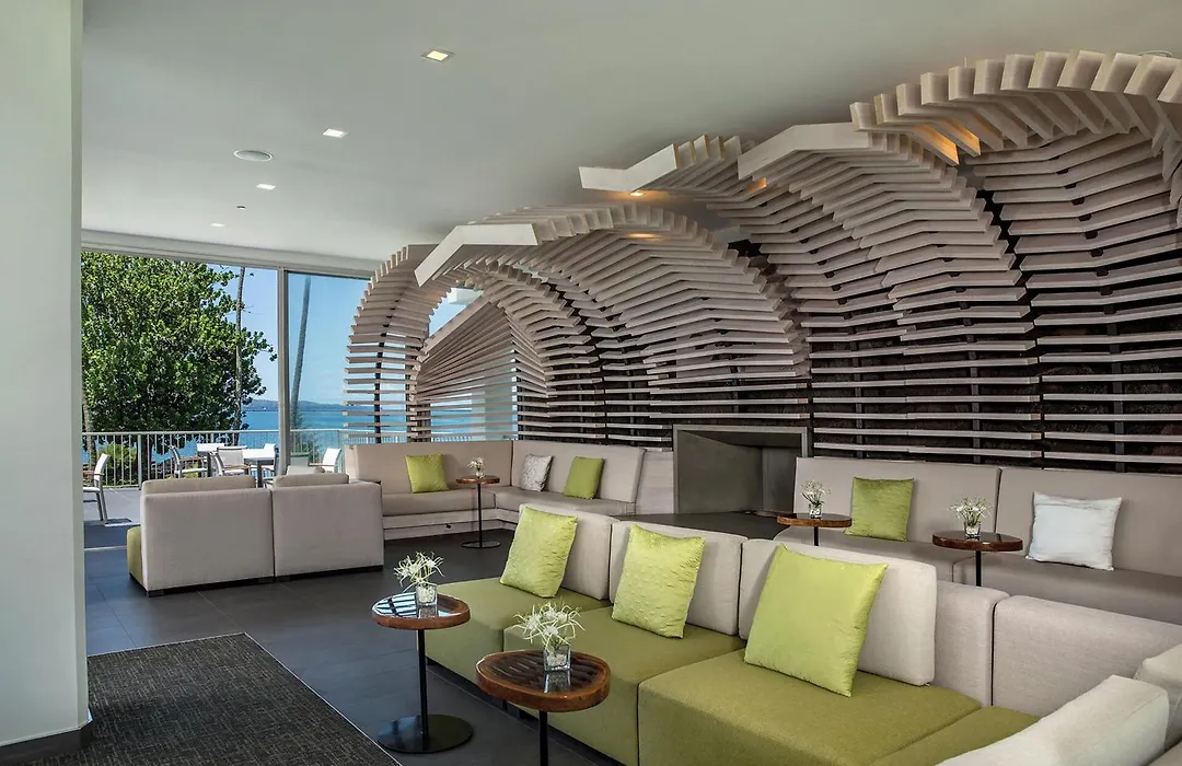 Grand Naniloa Hotel, A Doubletree By Hilton-1