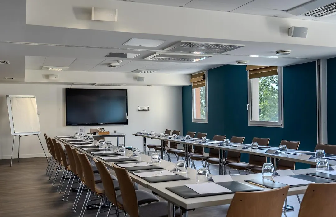 Best Western Plus Paris Velizy-1
