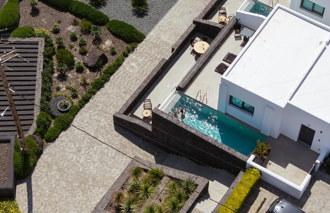 Santanna Luxury Suites-1