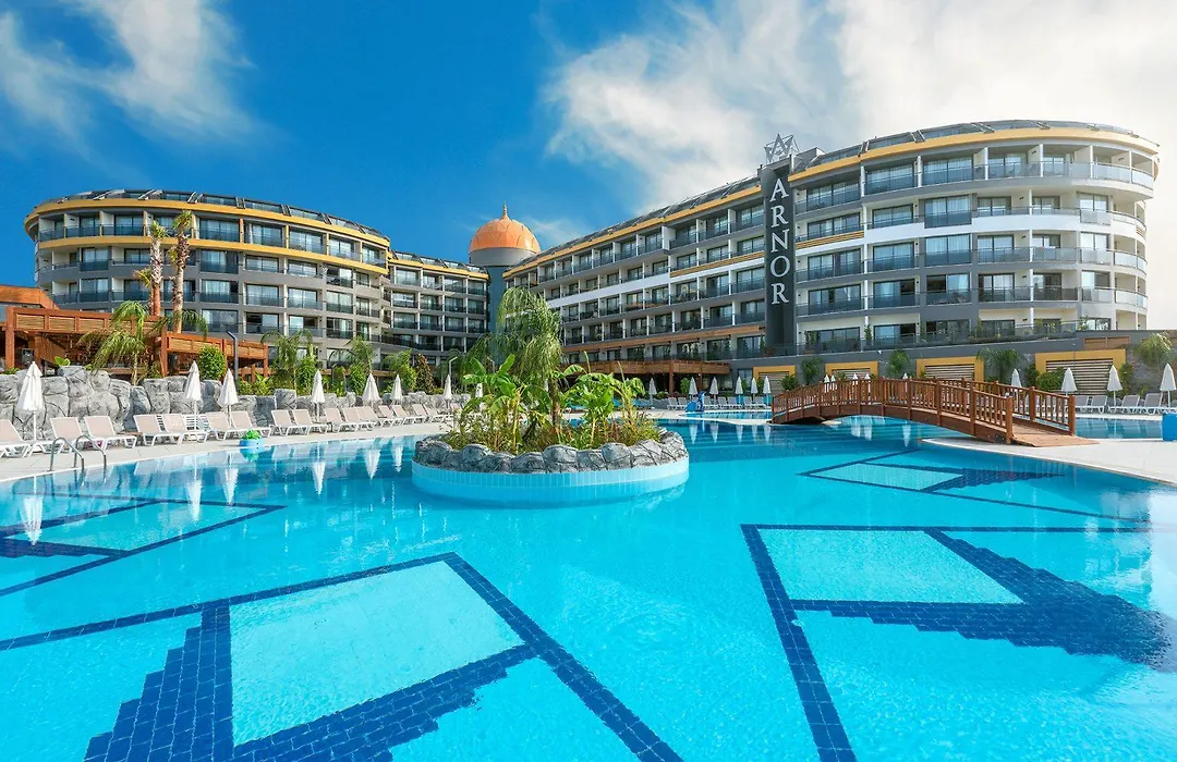 Arnor De Luxe Hotel & Spa-1