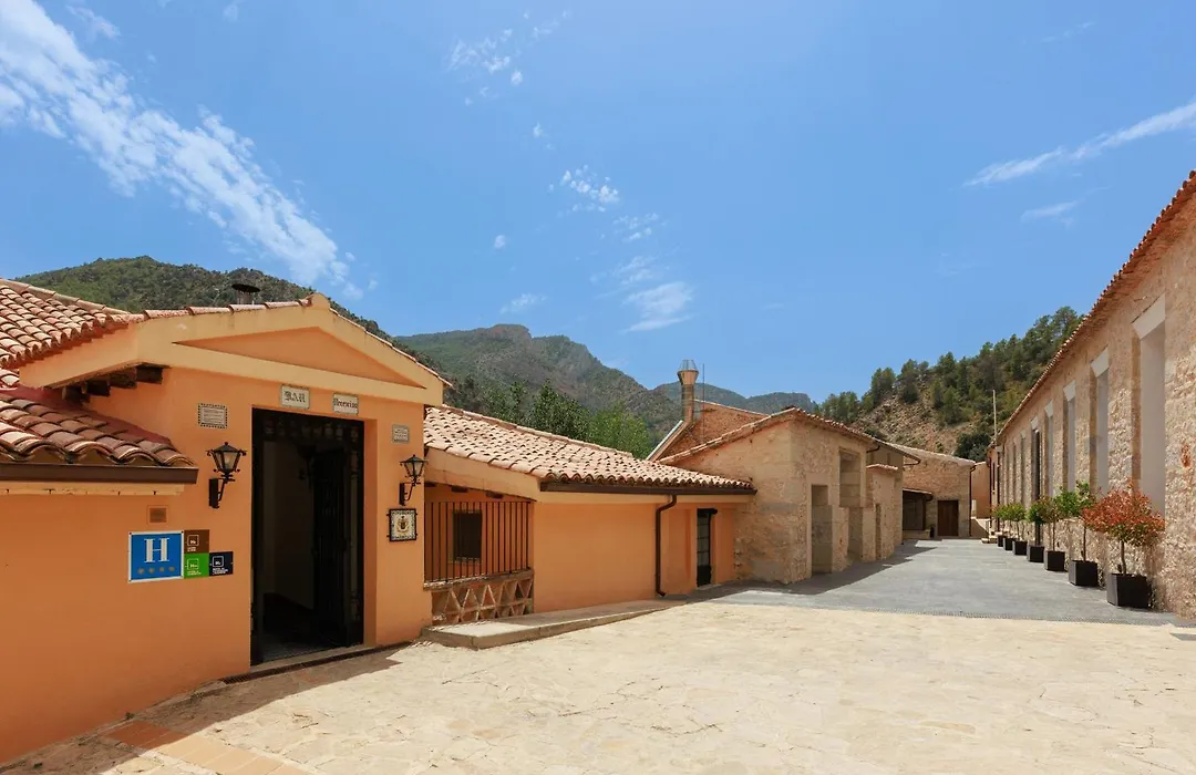 Hotel Hostal De La Trucha-1