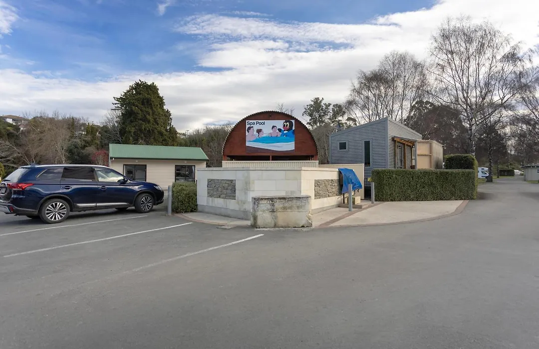 Oamaru Top 10 Holiday Park-1