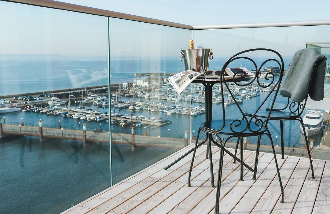 Clarion Hotel Sea U-1
