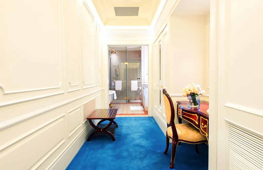 Legend Palace Hotel-1