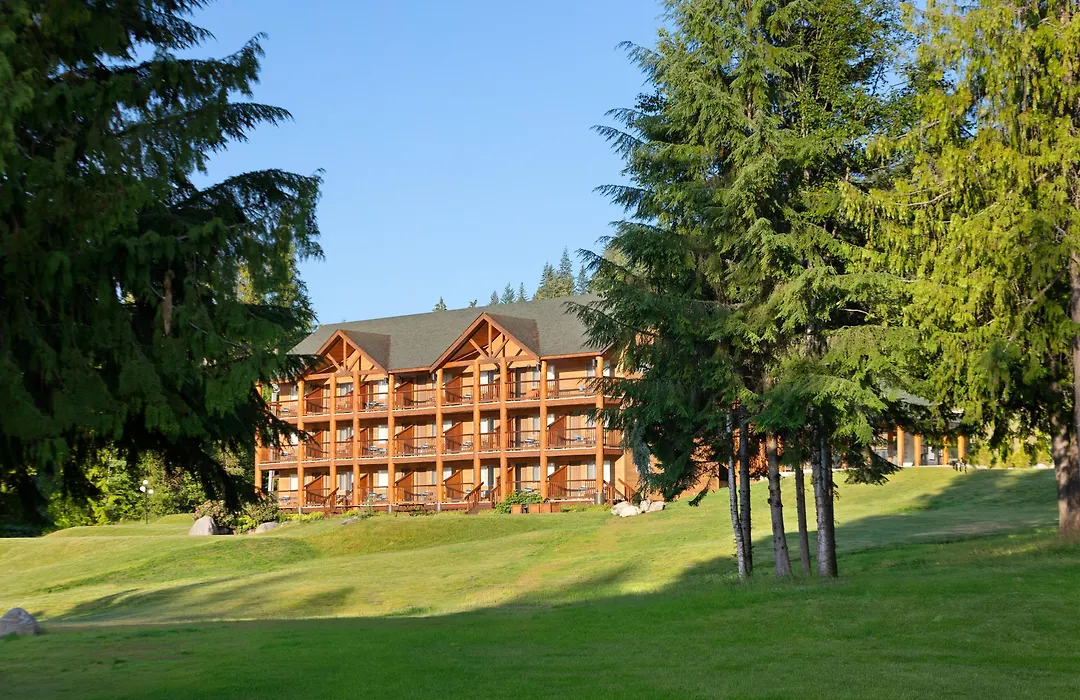 Kootenay Lakeview Resort BW Signature Collection-1