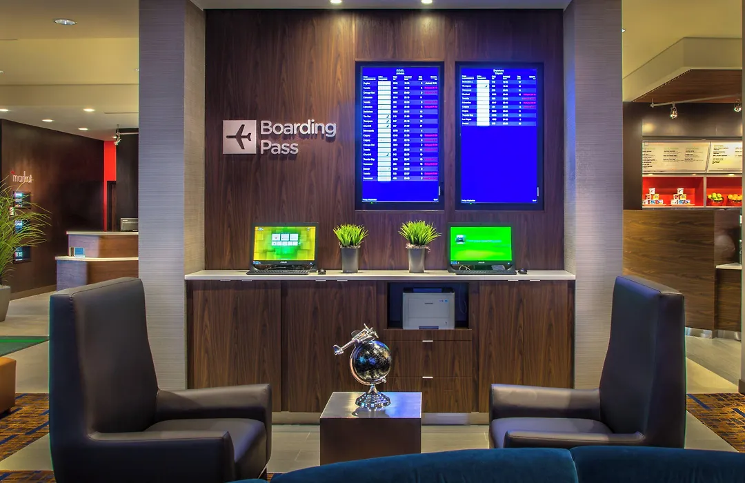 Courtyard By Marriott Winnipeg Airport-1