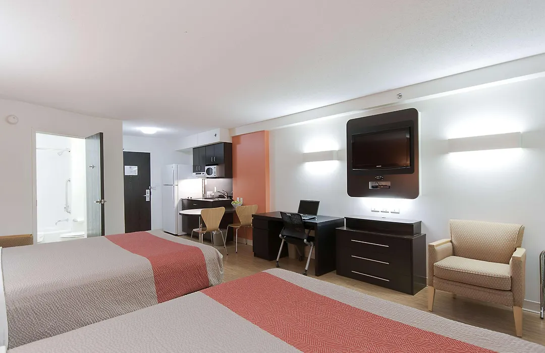 Motel 6-Brandon, Mb-1