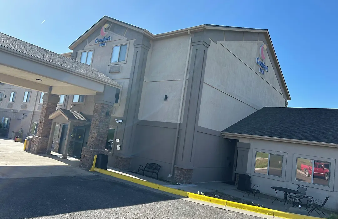 Comfort Inn Garden City-1