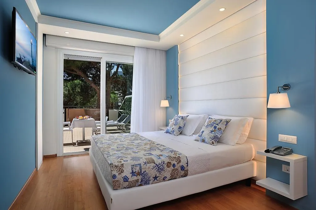 Hotel Concord - Nel Cuore Di Riccione-1