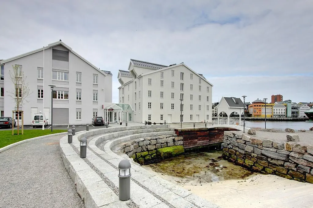 Thon Hotel Kristiansund-1