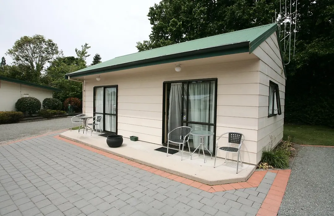 Oamaru Top 10 Holiday Park-1