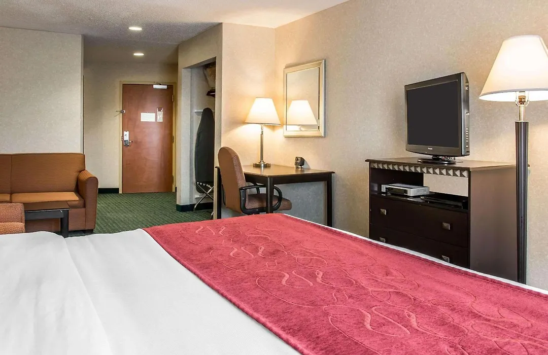 Comfort Suites Canton - Detroit-1