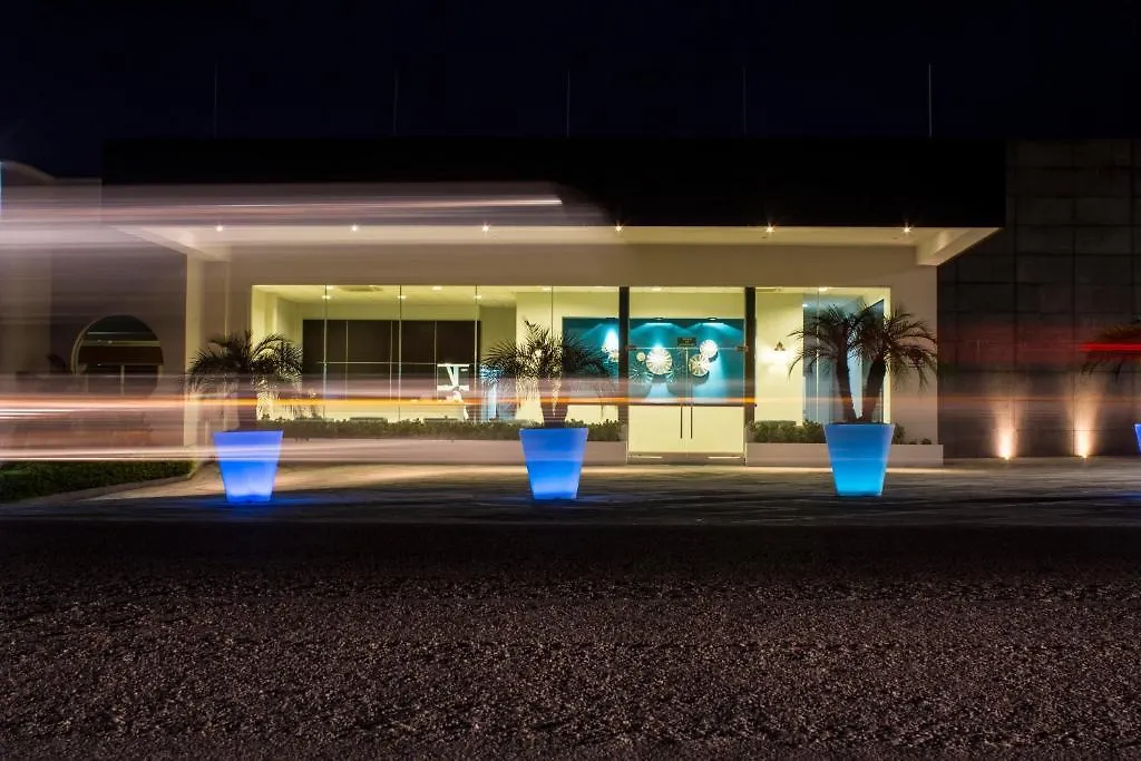 Hotel Aqua Spa & Resort-1