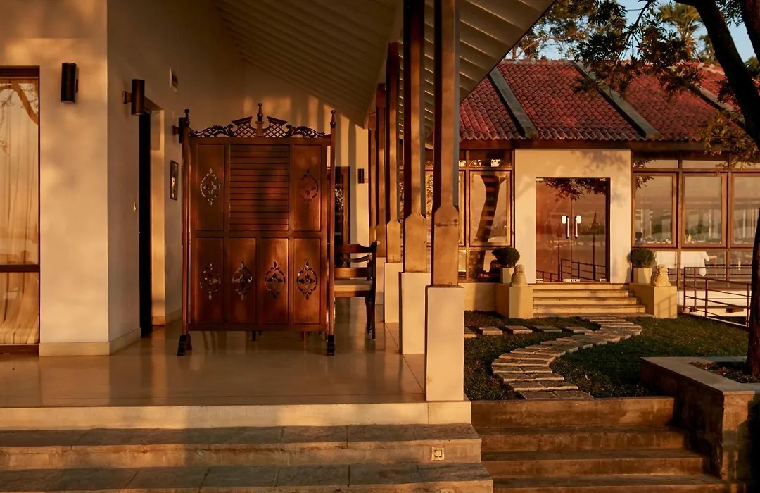Ekho Lake House - From Colonial Bungalow To Royal Retreat-1
