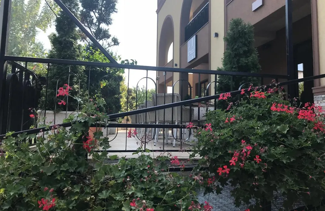 Hotel Edma-1
