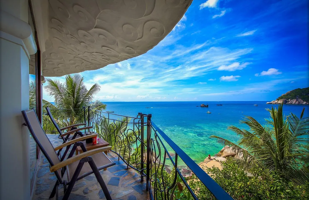 Jamahkiri Dive Resort & Spa-1