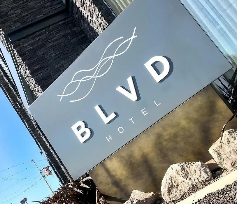 Boulevard Hotel-1