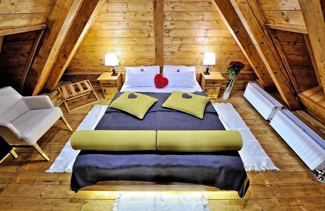 Plitvice Lakes Hotel Ethno Houses-1