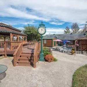 Bullwinkles Rustic Lodge-1