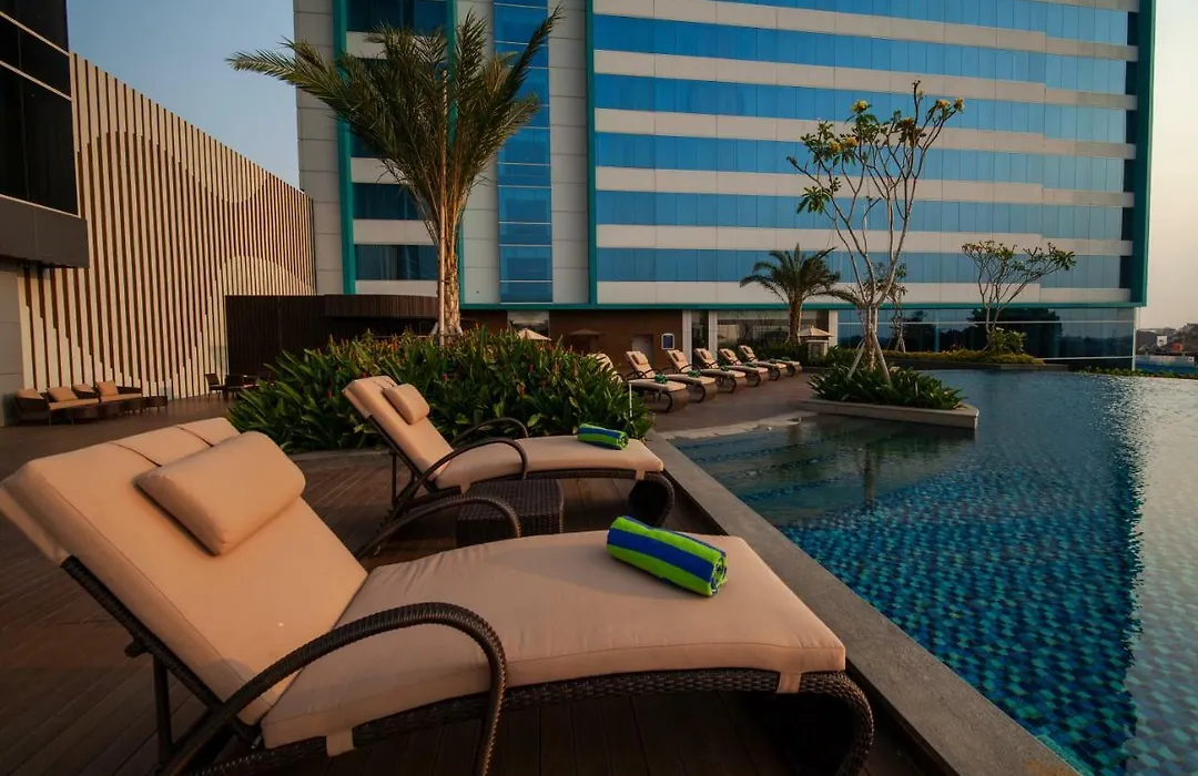 Avenzel Hotel & Convention Cibubur-1