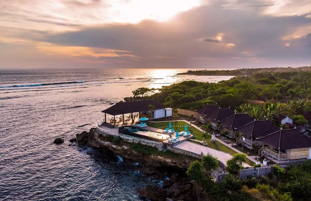 Ombak Bay Lembongan-1