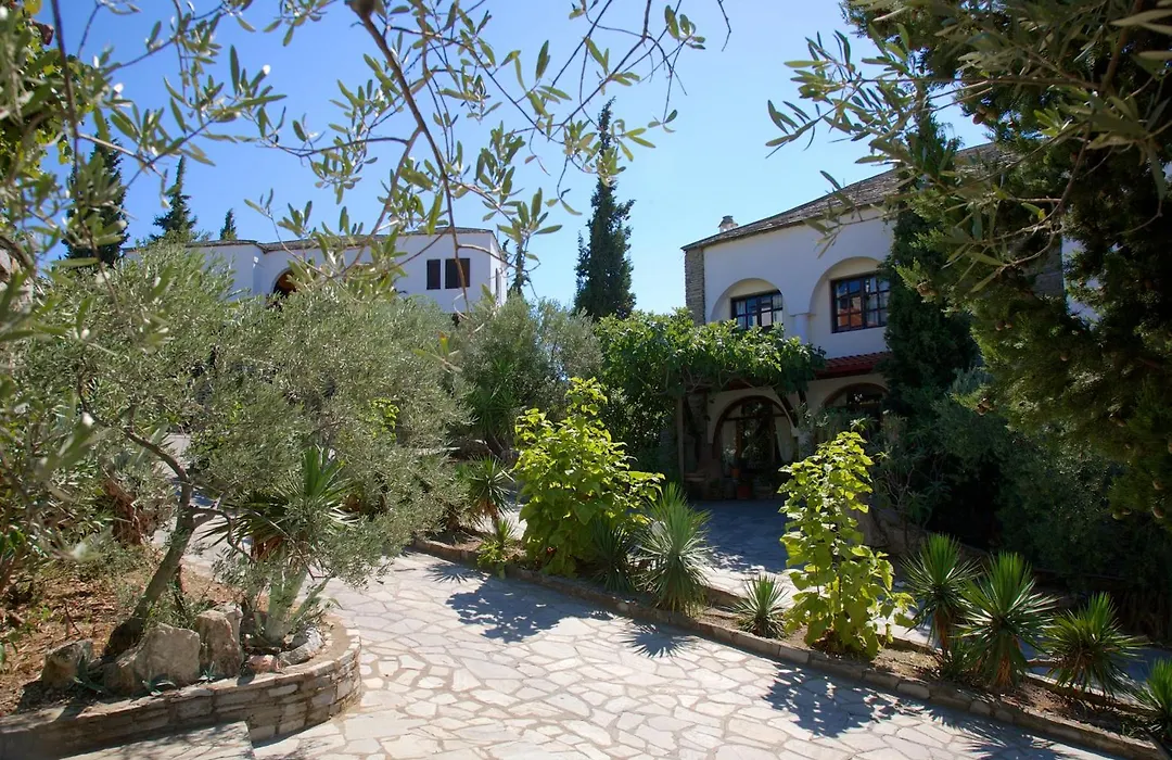 Geranion Village-1