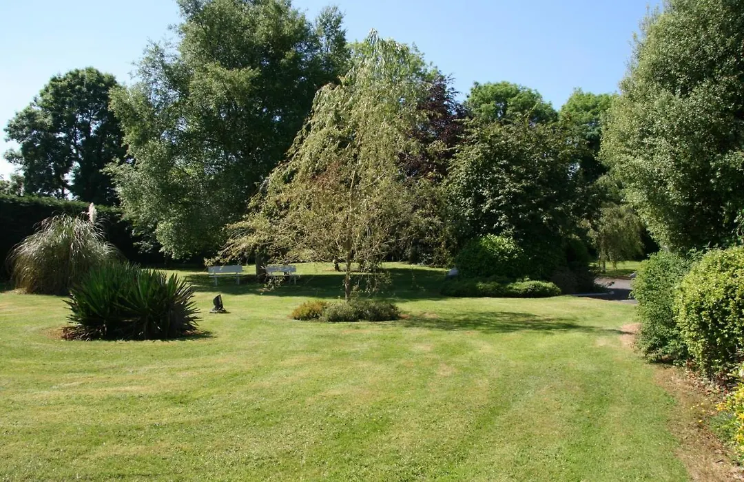 Kathleens Country House-1