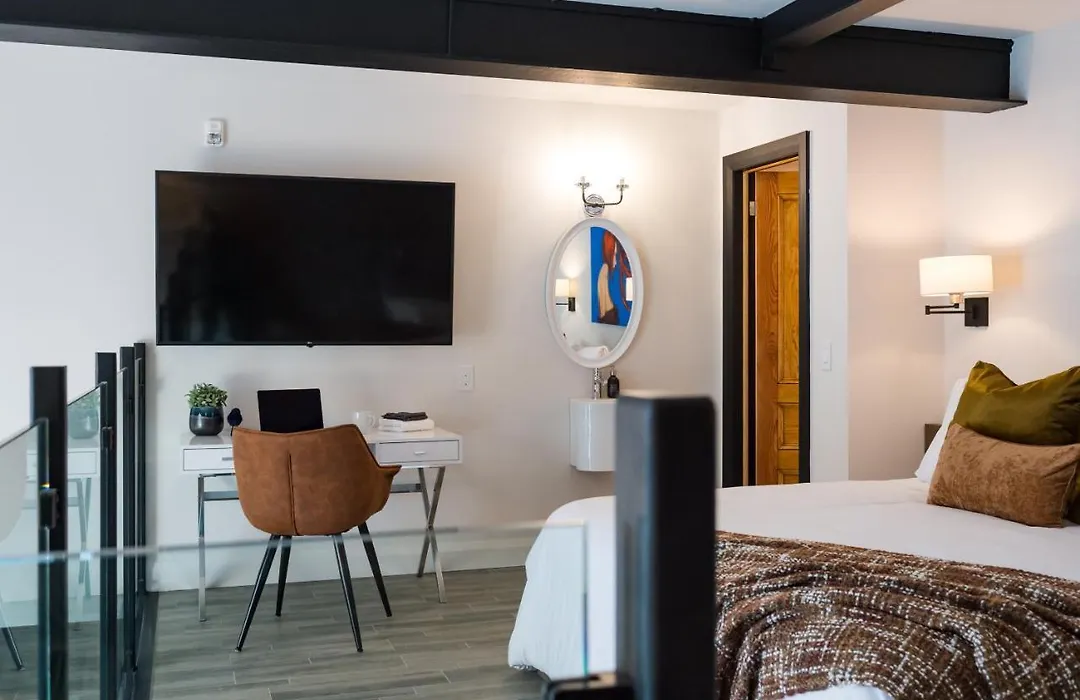 48 King West Boutique Hotel-1
