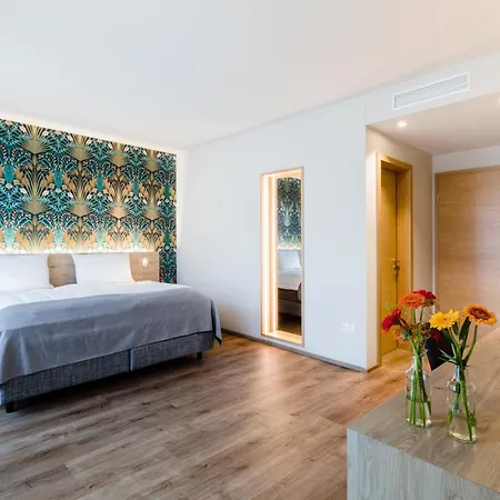 Hotel Martha-3